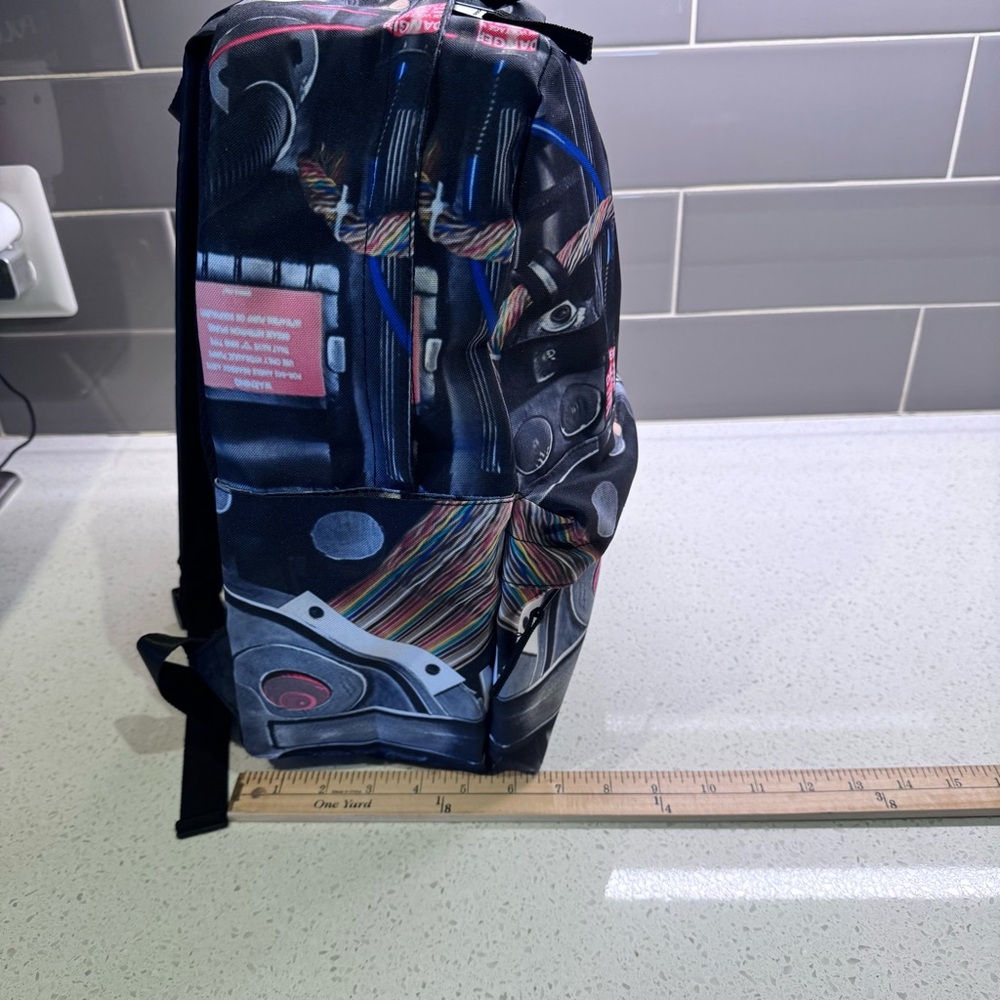 Kids / teen Graphic Print Backpack NWOT - Picture 7 of 16